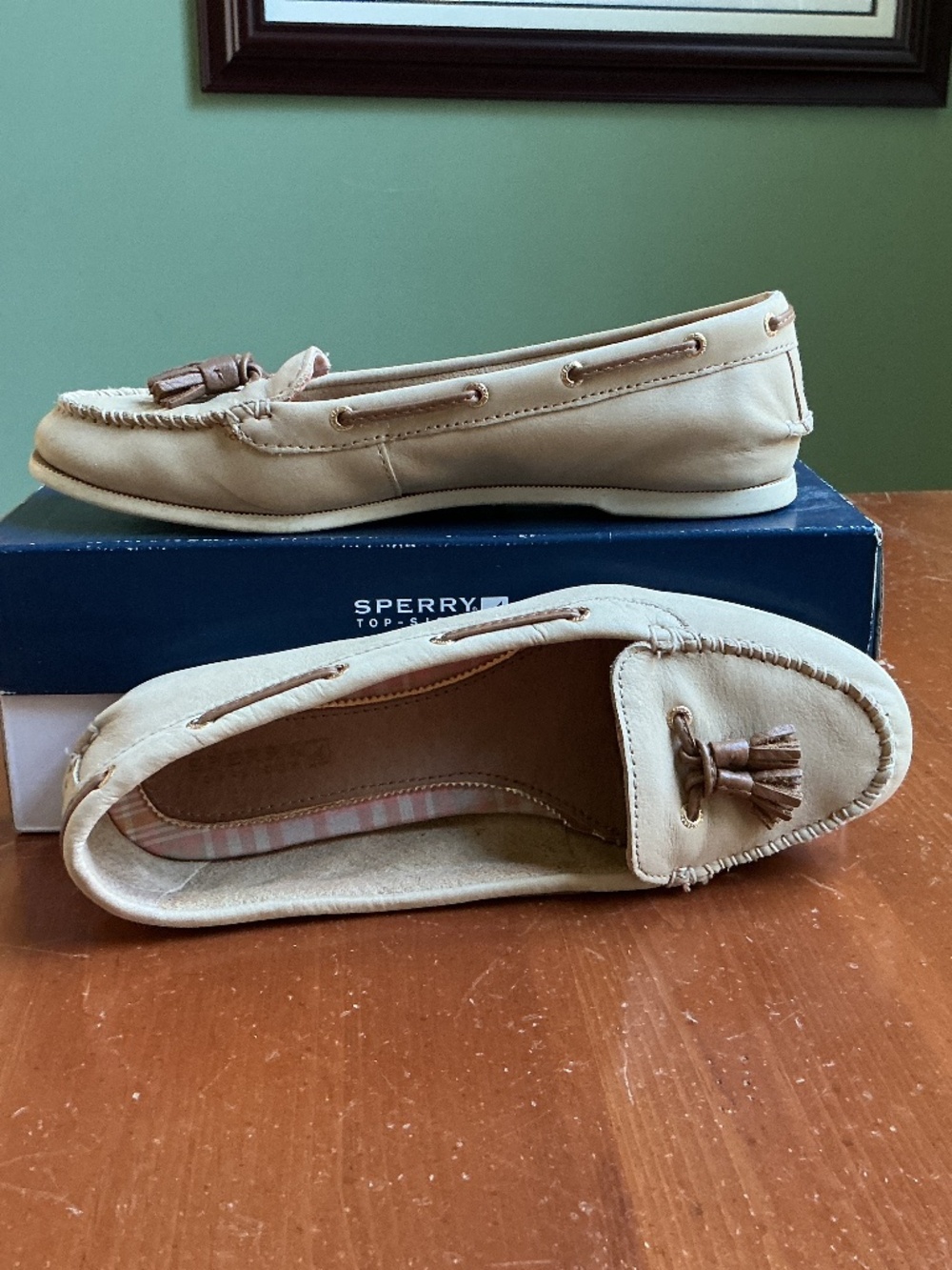 Women’s leather Sperry Top-sliders size 8 1/2 M